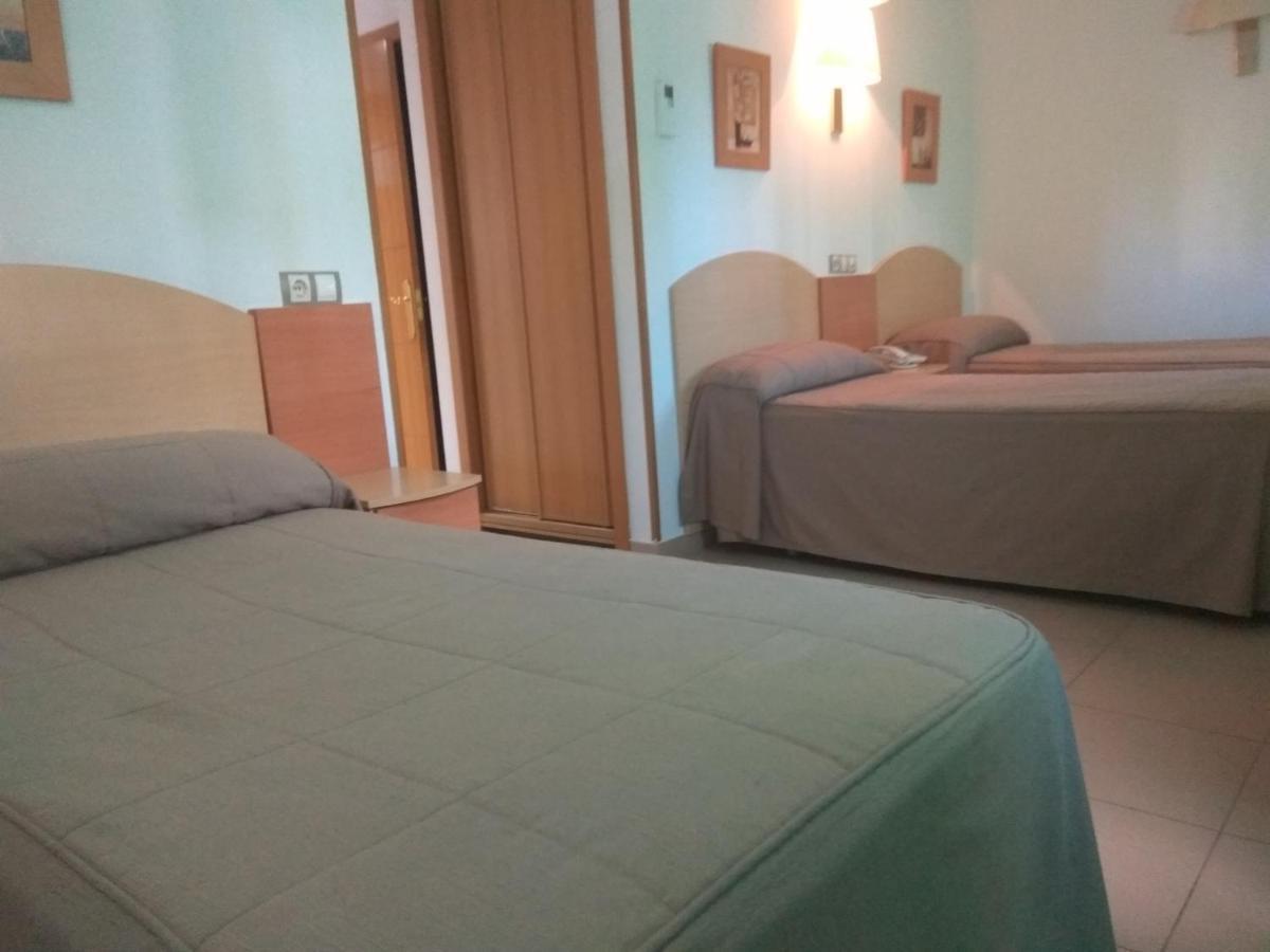 Hostal El Arco Mejorada Del Campo Εξωτερικό φωτογραφία