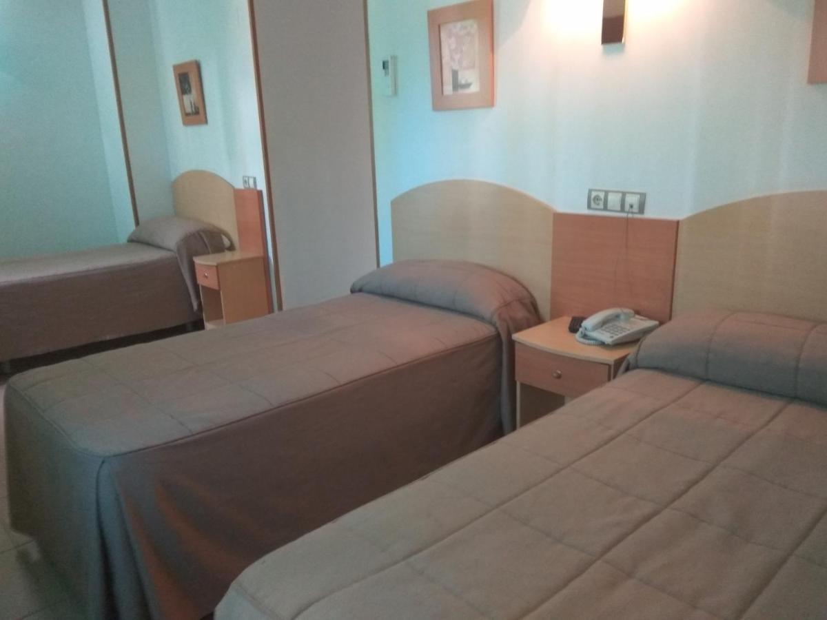 Hostal El Arco Mejorada Del Campo Εξωτερικό φωτογραφία