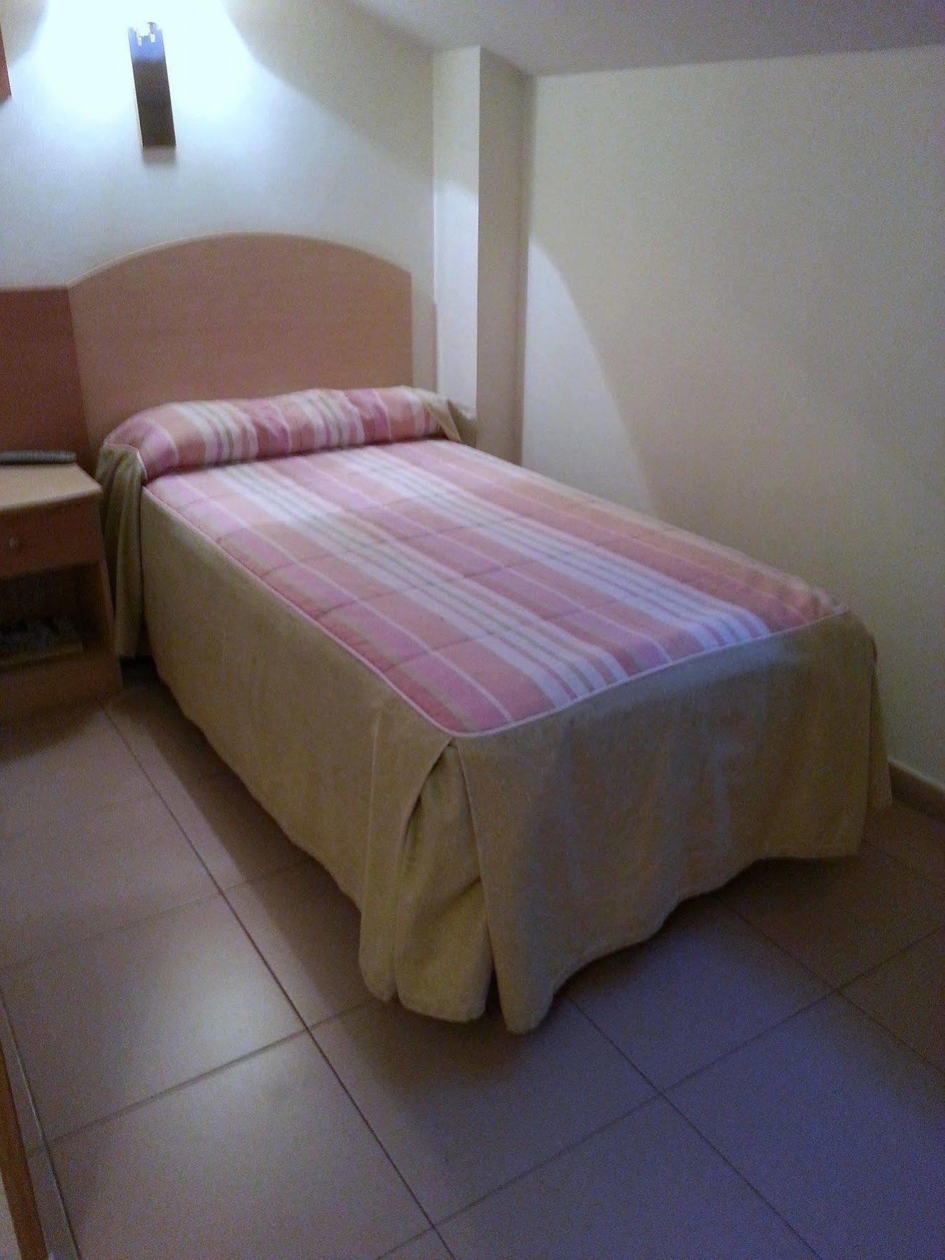 Hostal El Arco Mejorada Del Campo Εξωτερικό φωτογραφία